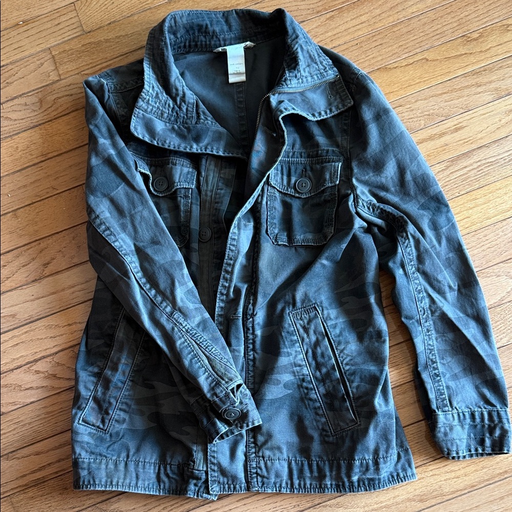 LONDONJEAN Camouflage Utility Jacket